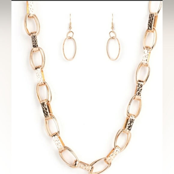 Motley In Motion Gold  Necklace and Earrings set. - Picture 4 of 5